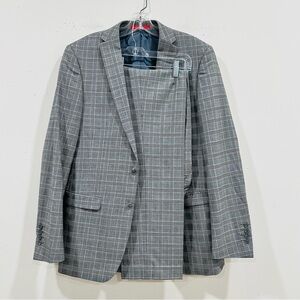 Vitarelli Men’s Grey Glen Plaid Wool Suit  2-Piece Classic Fit  Size 40 L/34 W